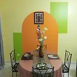 Delices Chez L\'Habitant Diack